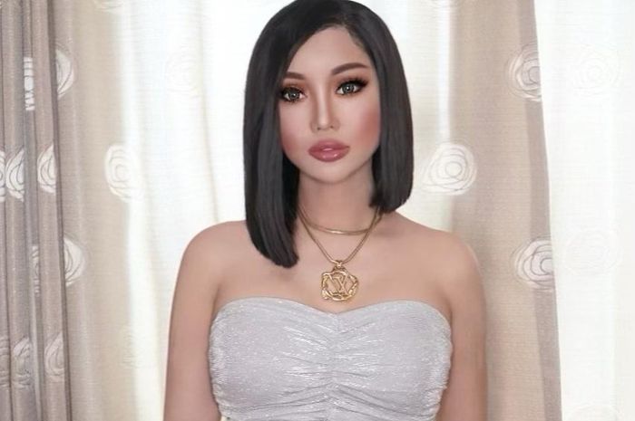 Kelewat Seksi Beredar Foto Gaya Lucinta Luna Berdaster Merah Menggoda Berbelahan Dada Rendah Di Sel Tahanan Perempuan Penampilan Napi Lainnya Kalah Saing Semua Halaman Grid Star