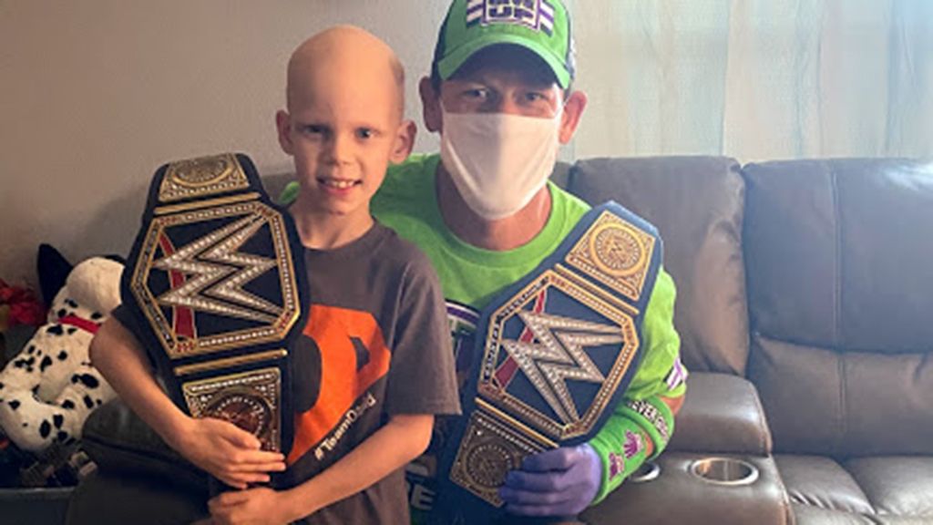 Berita Twitter Terbaru Hari Ini John Cena Sambangi Anak Penderita Kanker Dan Kasih Hadiah Replika Sabuk Wwe