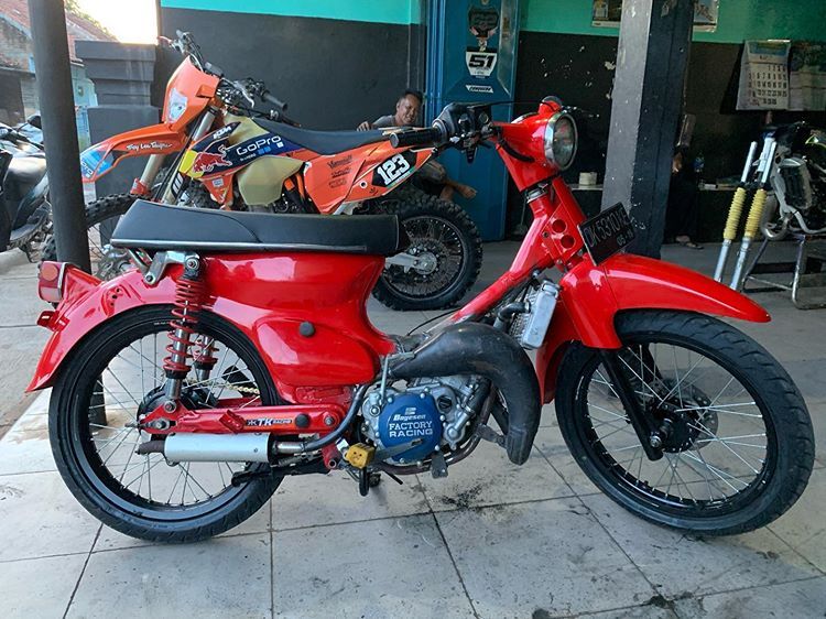 Modifikasi Honda C70 Mesin Yamaha Yz 2 Tak Suaranya Bikin Merinding Semua Halaman Motorplus
