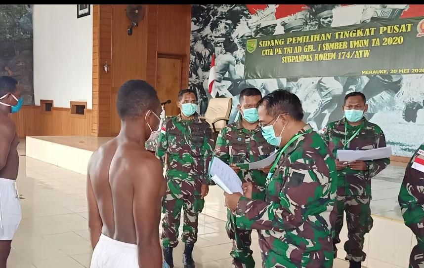 Yusuf Rony Yusuf Rony Kabarjay, Yatim Piatu Asal Papua Berhasil Lulus Jadi ...