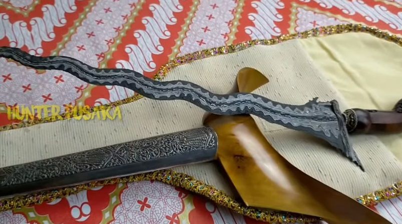 Tafsir Mimpi Menemukan Keris Kecil Pertanda Apakah Ini Sebenarnya Semua Halaman Suar