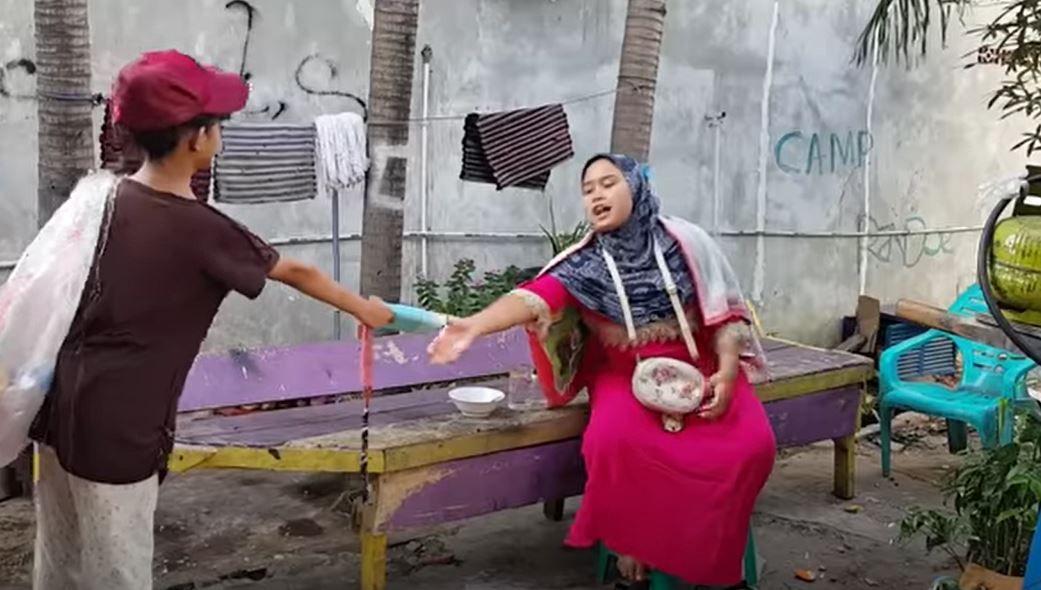 Contoh 1 Adegan Naskah Drama Yang Diadaptasi Dari Cerpen Jawaban Soal Belajar Dari Rumah Tvri 4 Juni 2020 Semua Halaman Fotokita