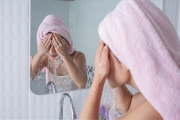 Selama Ini Kita Salah Besar Cuci Muka Sebelum Tidur Ternyata Ada Aturannya Begini Cara Yang Benar Semua Halaman Sajian Sedap Selama Ini Kita Salah Besar Cuci Muka Sebelum Tidur Ternyata Ada Aturannya Begini Cara Yang Benar Semua Halaman Sajian Sedap