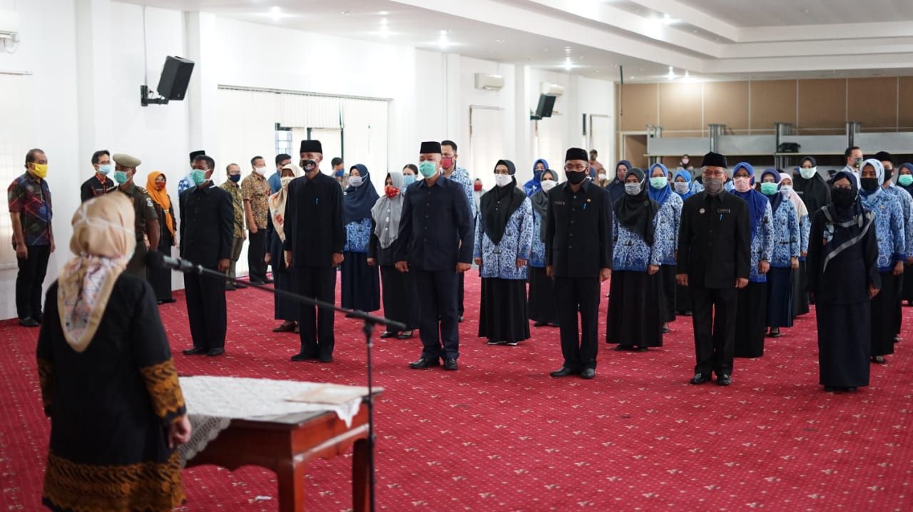 Tak Cuma Terima 6 Tunjangan Di Luar Gaji Pokok Kini Aturan Baru Sebut Pns Bisa Dipecat Jika Memenuhi Syarat Ini Semua Halaman Fotokita