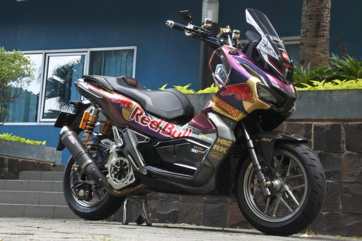 Modifikasi Honda ADV 150 Dibalut Airbrush Red Bull Racing