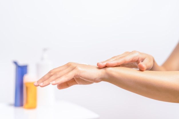 7 Cara Cegah Kulit Tangan Tampak Keriput Dijamin Terlihat Lebih Muda Semua Halaman Nova