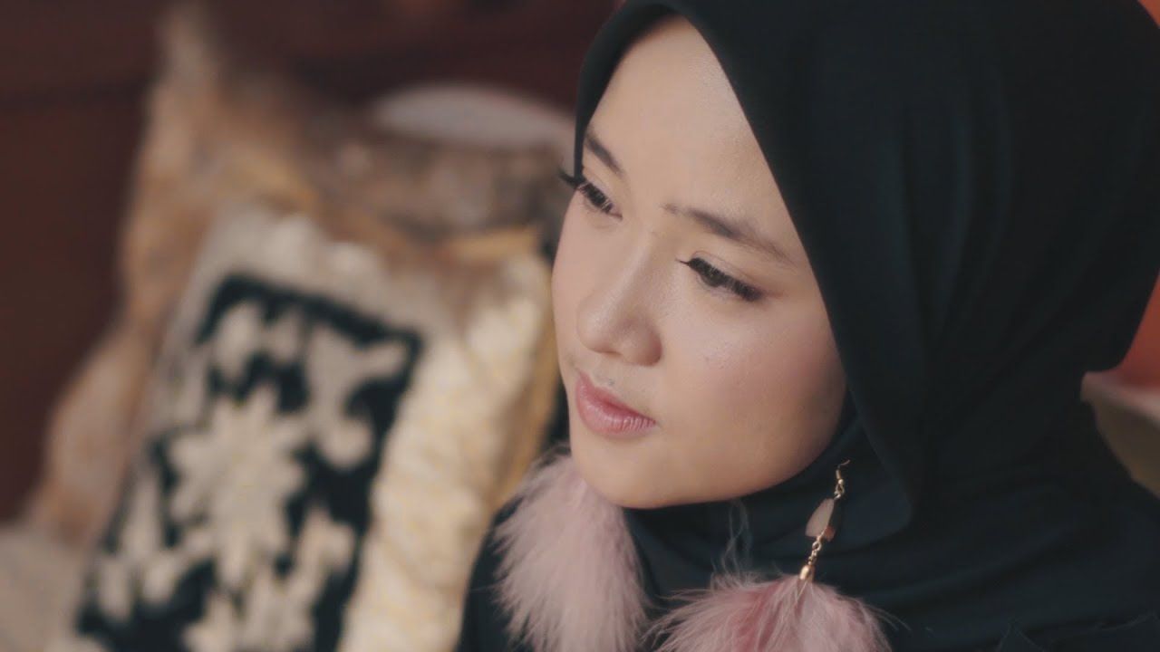  Nissa Sabyan