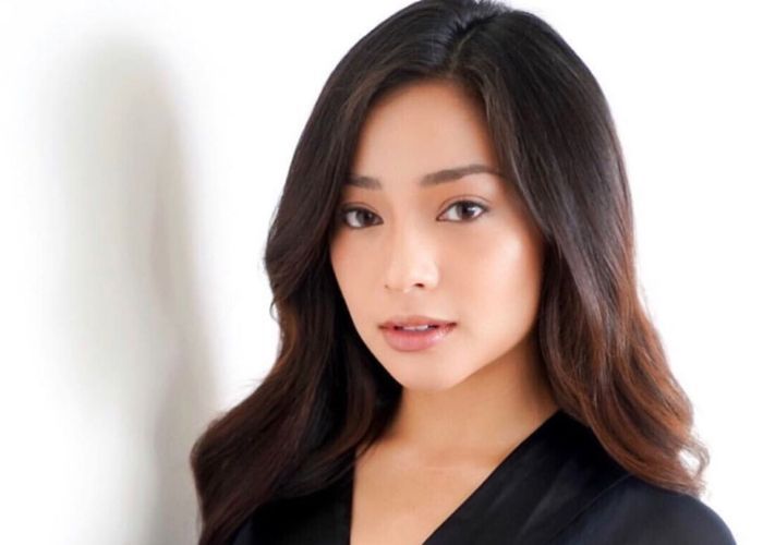 Lirik Lagu Kutetap Menanti Nikita Willy Ku Akan Menanti Meski Harus Penantian Panjang Sonora Id