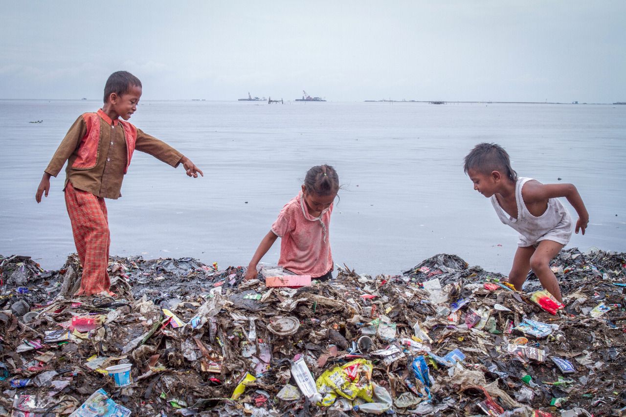 Membicarakan Masalah Sampah Plastik Semangat Kolaborasi Menuju Kehidupan Lestari Semua Halaman National Geographic