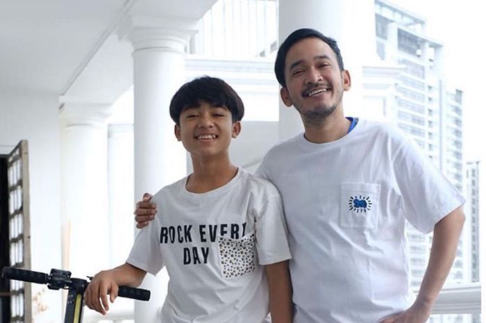 Labrak Emak Emak Yang Bully Betrand Peto Ruben Onsu Sampai Nekat Datangi Rumah Pelaku Seraya Lakukan Hal Ini Demi Kasih Efek Jera Labrak Emak Emak Yang Bully Betrand Peto Ruben Onsu Sampai Nekat Datangi Rumah Pelaku Seraya Lakukan Hal Ini Demi Kasih Efek Jera