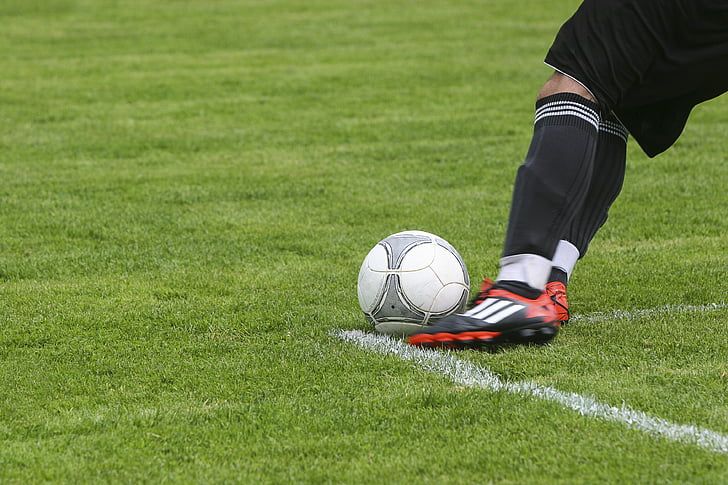 Gerak Lokomotor Dan Non Lokomotor Pada Sepak Bola Dan Contohnya Semua Halaman Kids