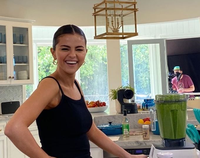 Proyek Film Horor Terbaru Selena Gomez Dengan Sutradara Serial Stranger Things Sonora Id