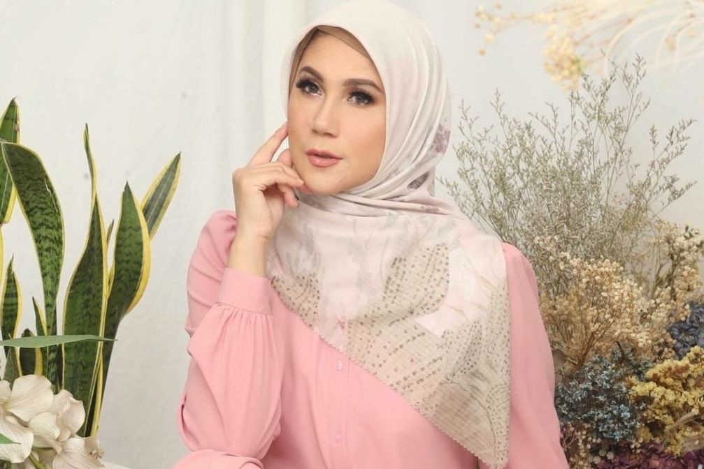 Biodata Artis Marini Zumarnis Si Ibu Peri Di Sinetron Bidadari Yang Tinggal Di Istana Mewah Bernilai Rp 100 Miliar Semua Halaman Pop Grid Id