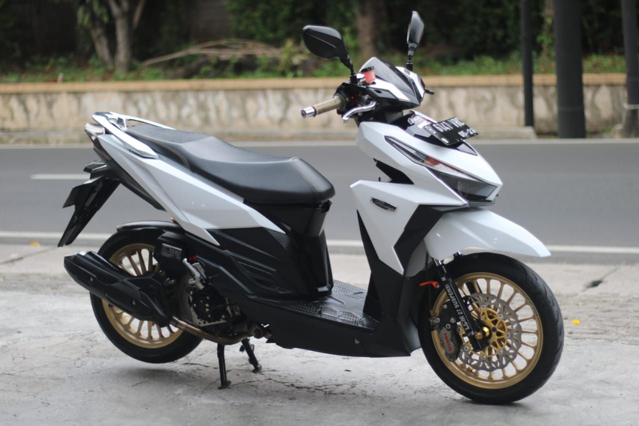 Modifikasi Honda Vario 125 Sektor Rem Hedon Banget