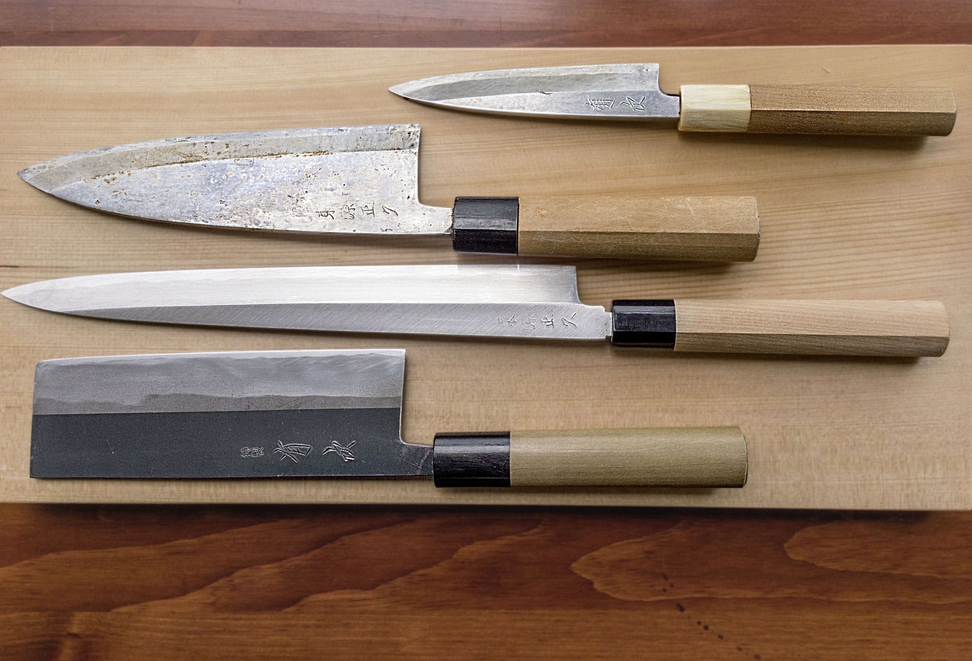 Tak Hanya Samurai, Pisau Tradisional Jepang pun Miliki Kegunaan  Berbeda-beda di Dapur Anda, Beda Pisau untuk Potong Sayuran dan Bikin Sushi  atau Sashimi - Semua Halaman - Intisari