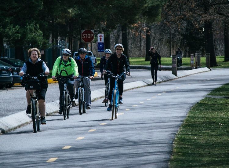 Ketahui Contoh Cara Menghemat Bahan Bakar Minyak Apa Saja Yang Bisa Dilakukan Agar Hemat Bbm Semua Halaman Bobo