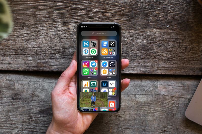 Picture In Picture Youtube Com Kembali Berfungsi Di Ios 14 5 Beta Makemac