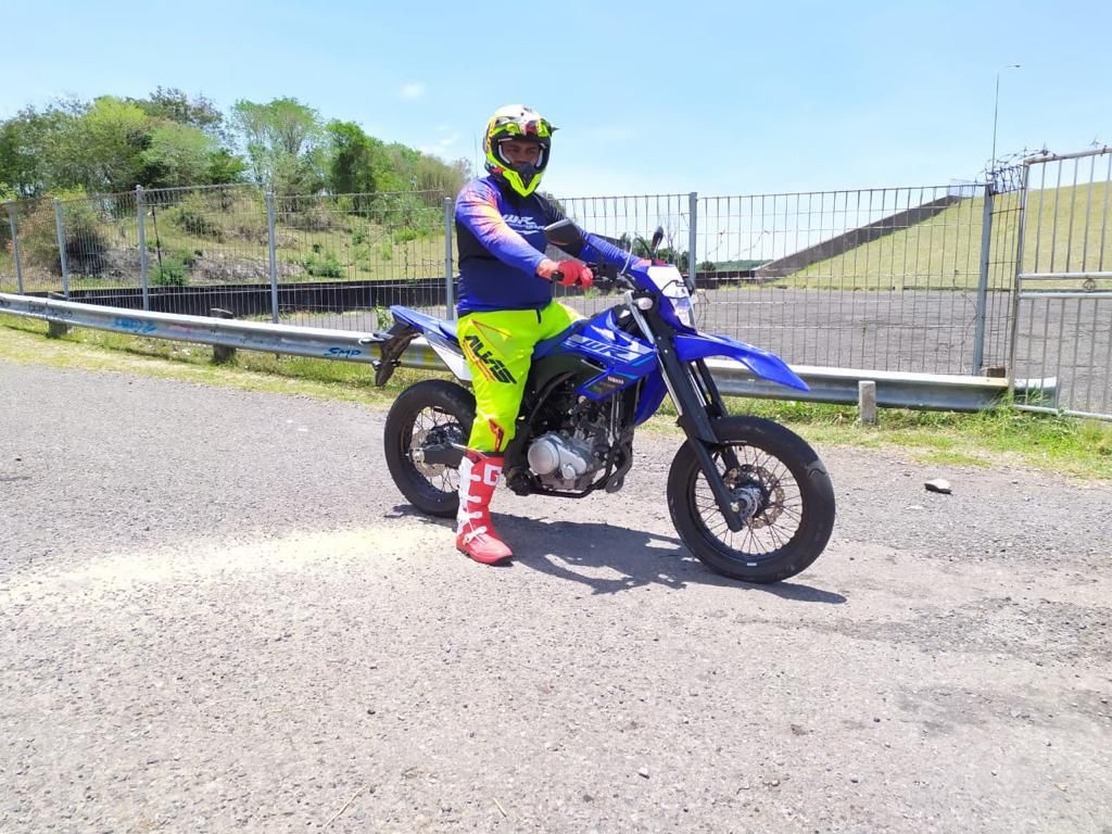 Trend Modifikasi Motor Yamaha WR 155 R Supermoto Merebak Di Jogja Motorplus