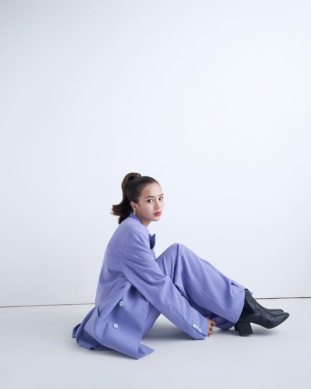 Beby tsabina hot photoshoot - kangta kpop