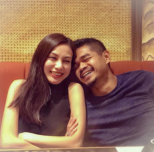 Pernah Jadi Istri Tni Hingga Dinikahi Siri Bambang Pamungkas Inilah Sosok Amalia Fujiawati Kini Hidup Jadi Single Parent Usai Diceraikan Sang Legenda Persija Semua Halaman Grid Hot