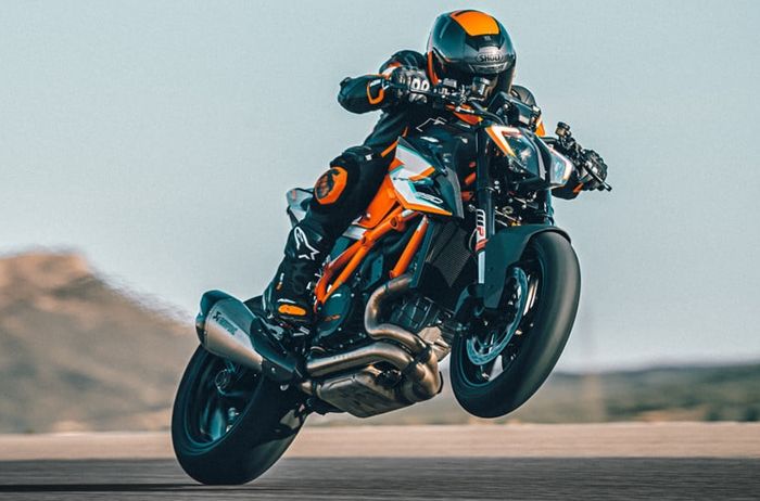 Dijual Ratusan Juta Rupiah, Naked Bike 