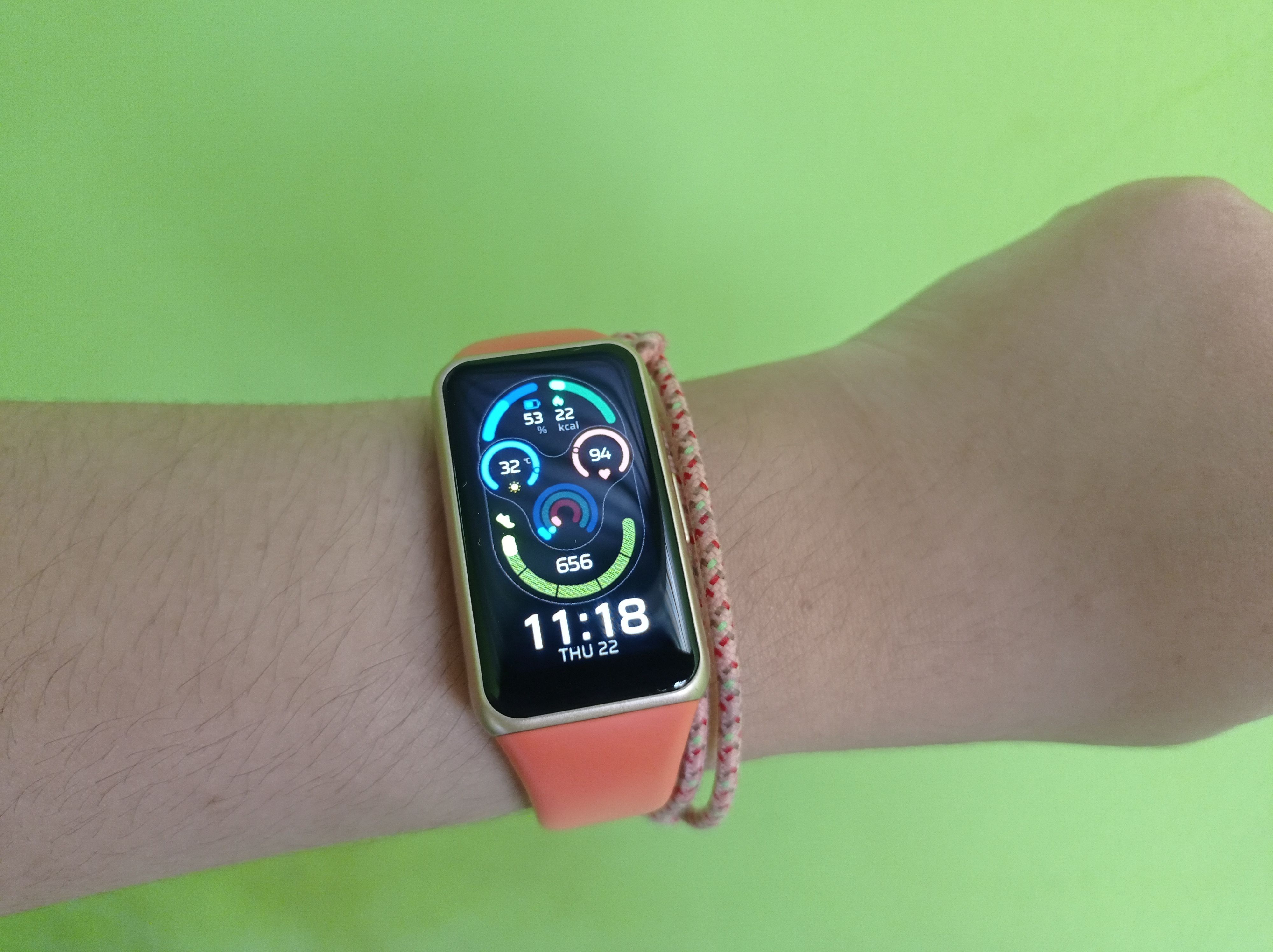 Review Huawei Band 6, Desain Berani Beda dan Fiturnya Lengkap - Semua  Halaman - Nextren.grid.id