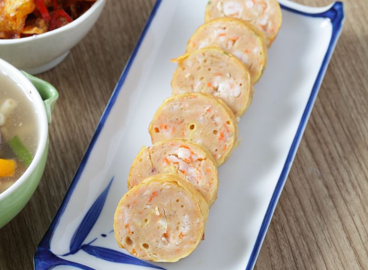 Resep Rolade Udang Telur Goreng Enak Ini Dijamin Mantap Untuk Menu Makan Malam Nanti Semua Halaman Sajian Sedap