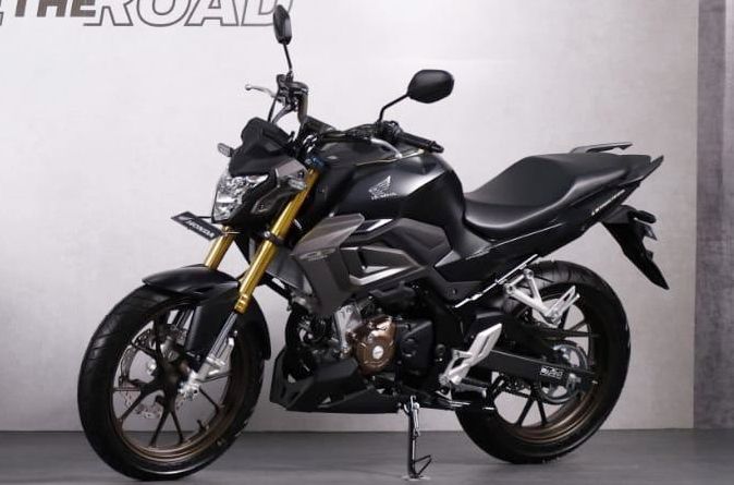 Melihat Motor Baru Honda CB150R Streetfire 2021 Mesinnya Beda Motorplus