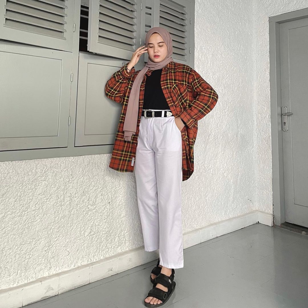 Padu Padan Motif Tartan untuk OOTD 