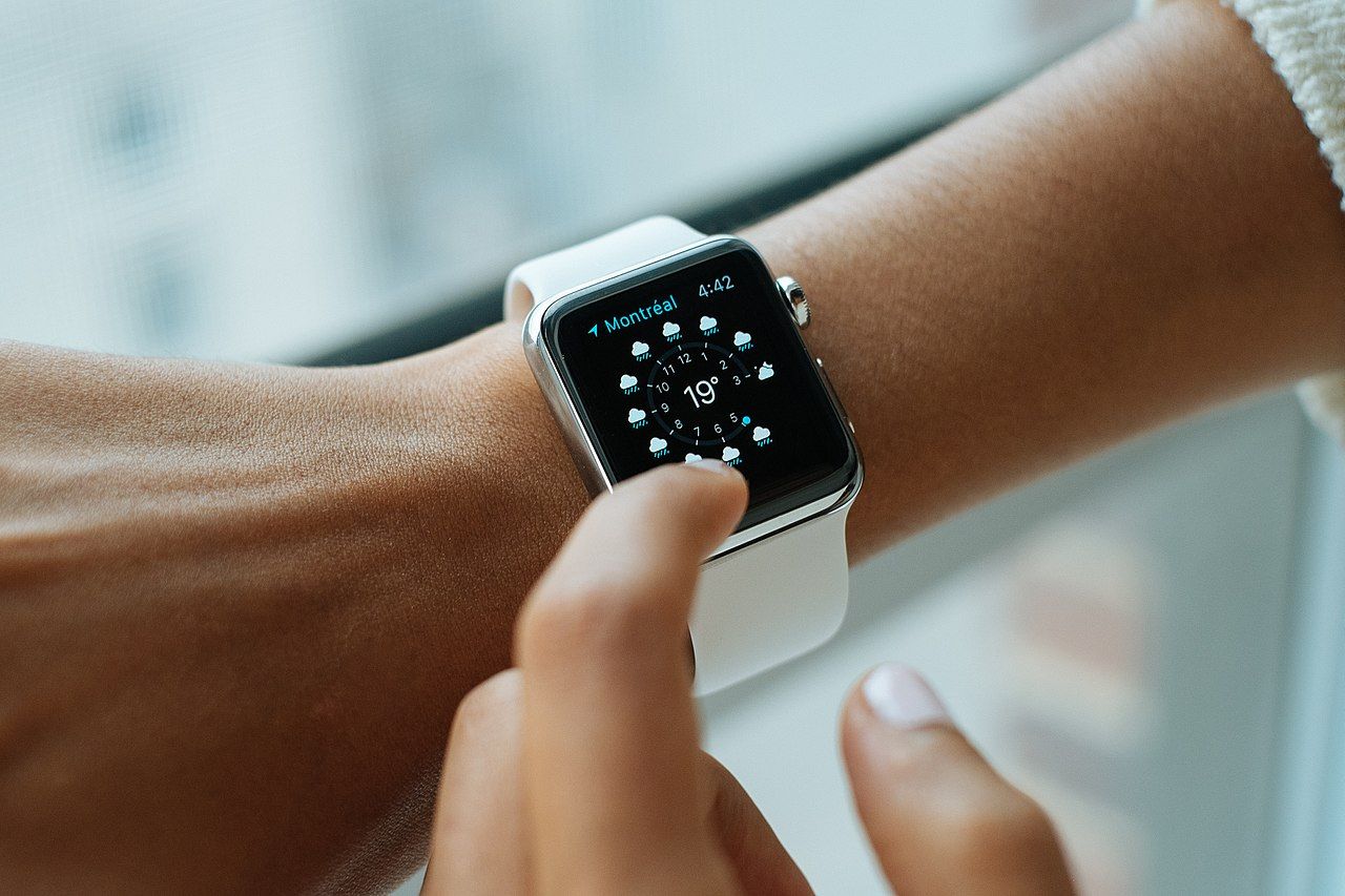 Update watchOS 7.6 Resmi Meluncur di Indonesia, Apa yang Baru? - Semua  Halaman - Nextren.grid.id