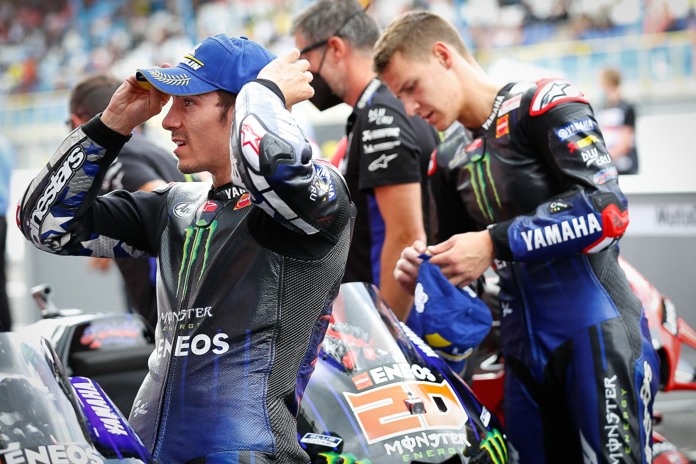 5 Pembalap Dengan Gaji Selangit Di Motogp 2021 Valentino Rossi Cuma Nomor 2 Semua Halaman Sportfeat Com<script async src=