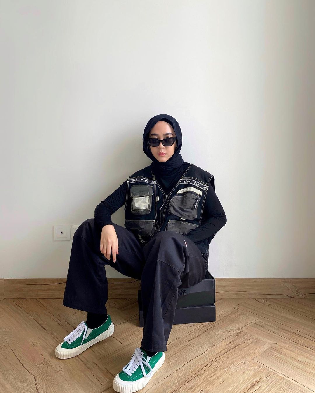 Mafia style fashion hijab