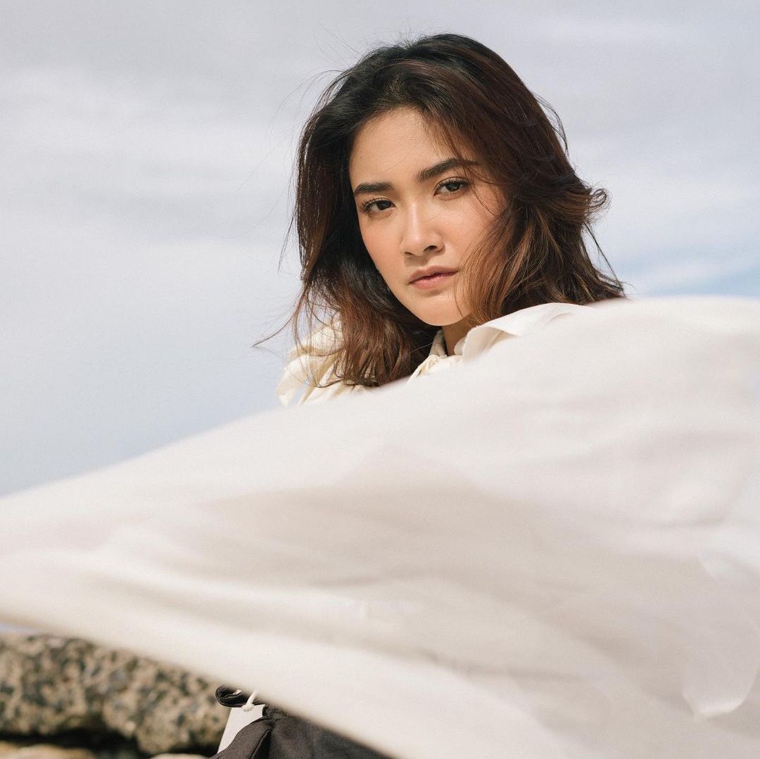 gambar negatif pada film potret disebut - Keith Glover