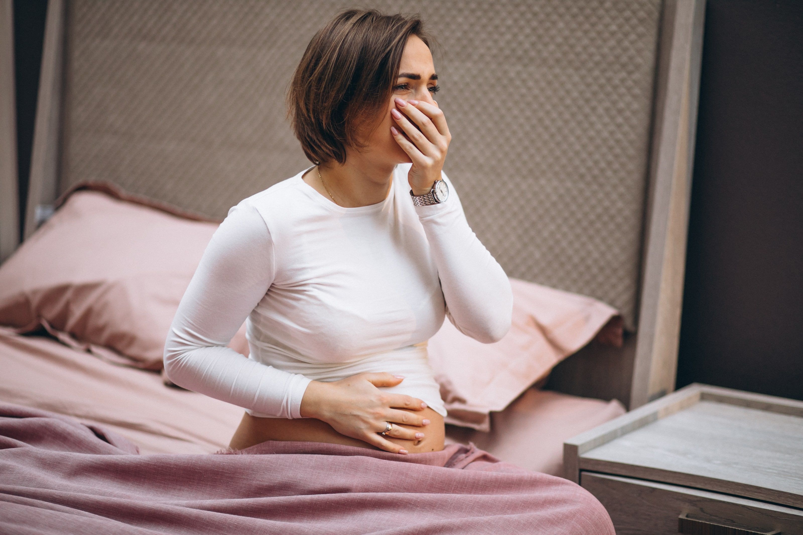 Почему беременные плачут. Беременные женщины. Тошнота беременной. Ранние токсикозы беременных. Что такое токсикоз у женщин.