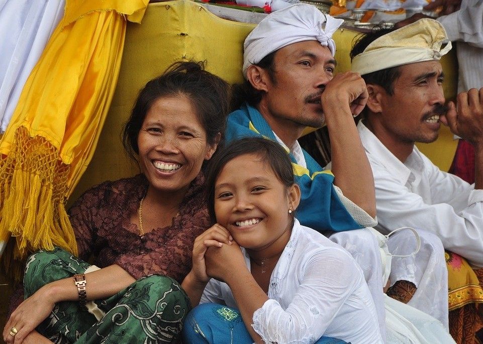 Mengapa hak dan kewajiban harus kita laksanakan secara seimbang