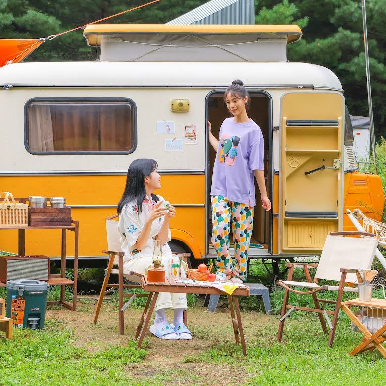 taehyung in the soop shirt