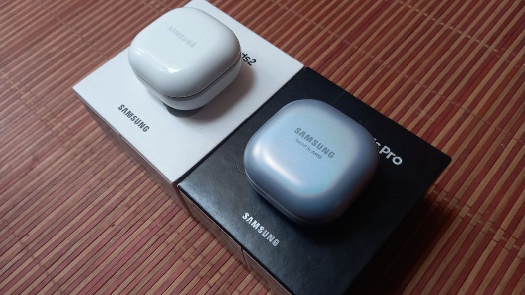 Perbedaan Fitur Samsung Galaxy Buds2 