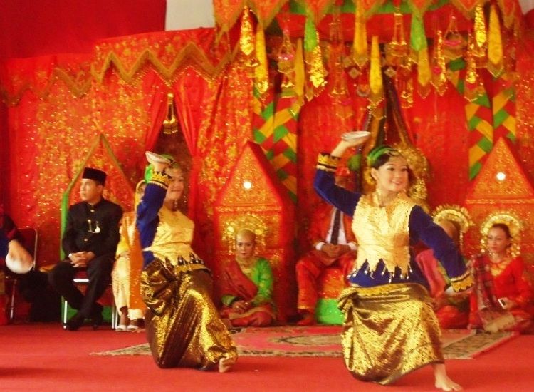 Cari Jawaban Kelas 5 Sd Tema 2 Nama Nama Properti Tari Dalam Tari Piring Semua Halaman Bobo
