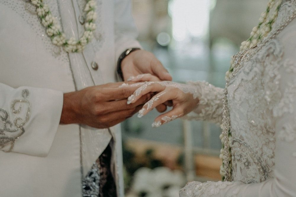 Arti Mimpi Melihat Orang Menikah Ternyata Bukan Pertanda Kematian Begini Jawaban Pakar Astrologi Atas Mitos Yang Beredar Arti Mimpi Melihat Orang Menikah Ternyata Bukan Pertanda Kematian Begini Jawaban Pakar Astrologi Atas Mitos Yang Beredar