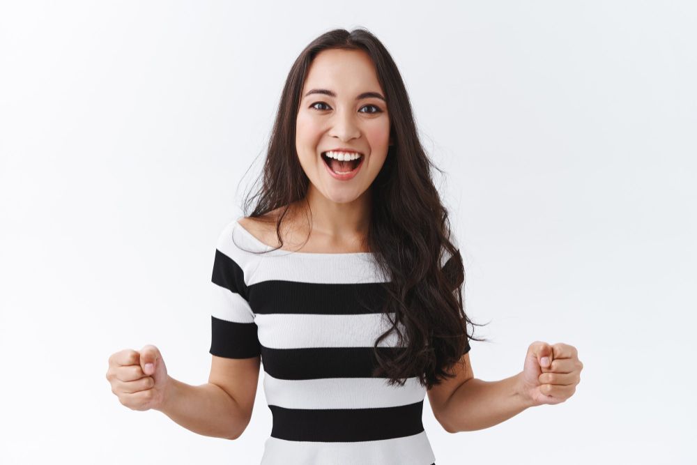 радость выигрыша. Feel excited. Exciting feeling. человек в восторге. удивленная девушка.