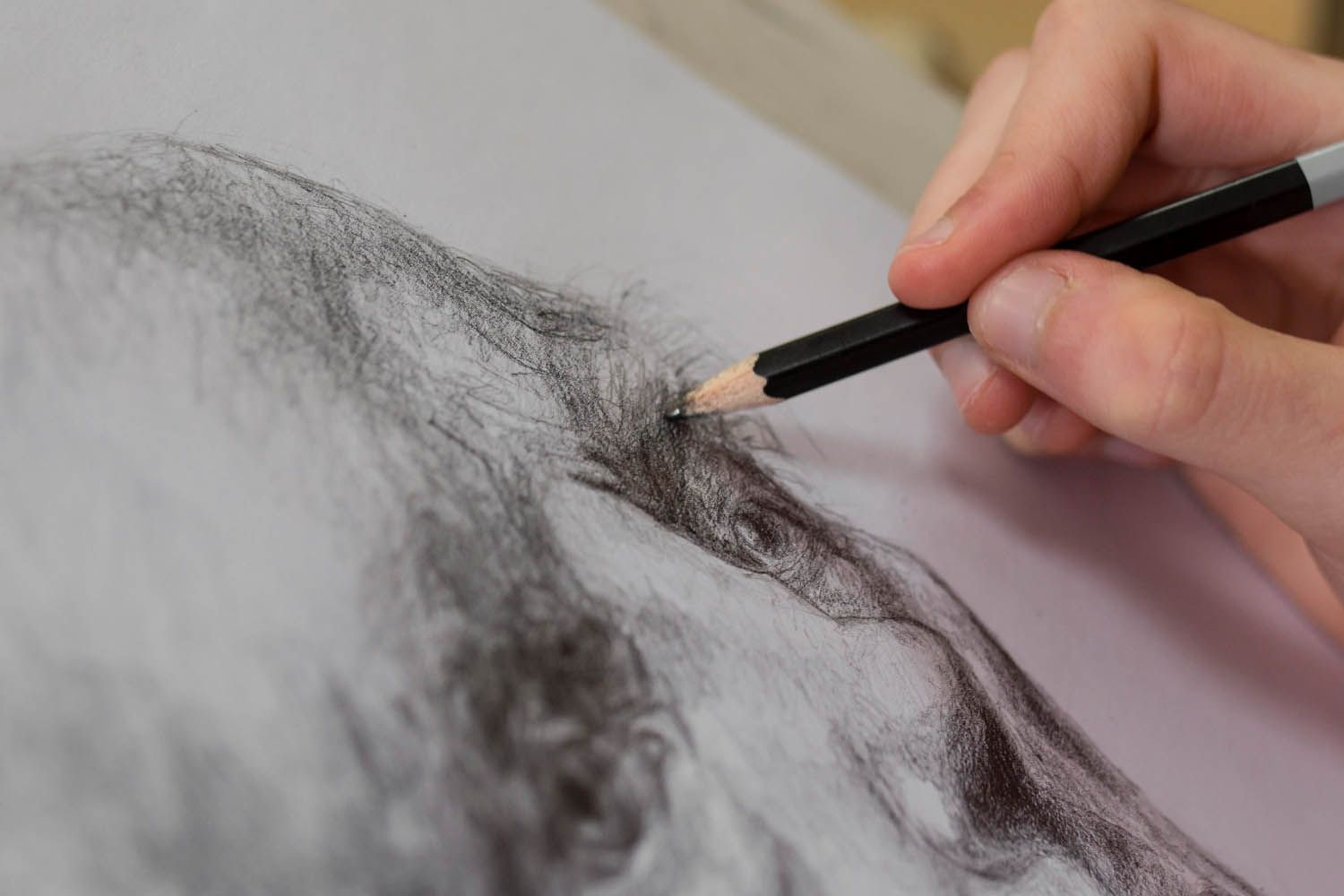 Berkarakeristik lunak pensil bentuk menggambar adalah dalam jenis bertipe yang pensil Pengertian Gambar