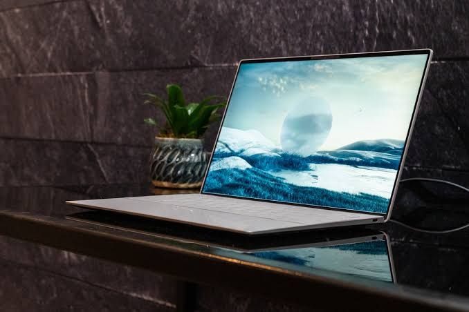 Vận chuyển laptop HCM đi Bình Định Vận chuyển laptop HCM đi Bình Định