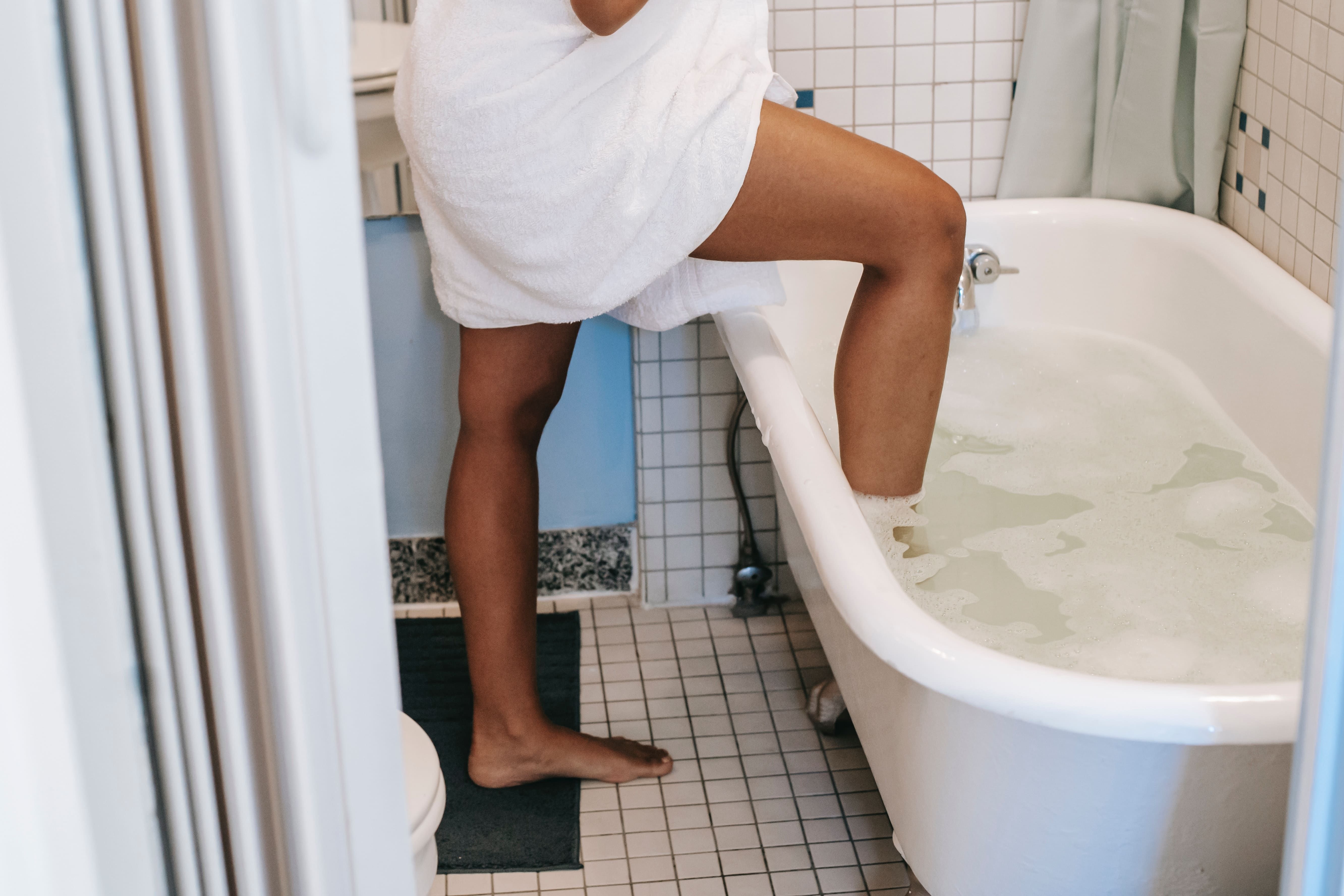Rekam dan Jepret Anak Tirinya yang Sedang Mandi, Pria Ini Jadikan Sebagai  Ancaman untuk Paksa Lakukan Hubungan Badan, Begini Aksi Nekat Pelaku Kala  Nafsu Bejat Tak Dituruti - Semua Halaman - Pop.Grid.ID