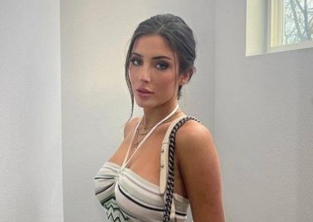 9 Potret Sumner Stroh, Model OnlyFans yang Ngaku Jadi Selingkuhan Adam