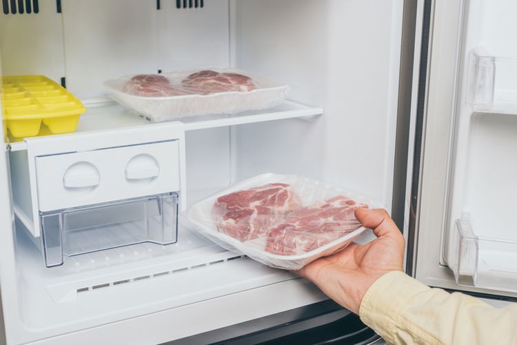 Freezer Bocor? Kenali 5 Penyebab dan Cara Mudah Mengatasinya