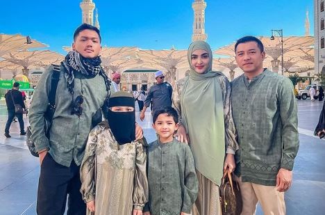 Pergi Umroh Saat Ramadan 2023, Ashanty Sendu Nostalgia Momen Manis 13 Tahun Lalu di Tanah Suci Mekkah, Ada Apa?