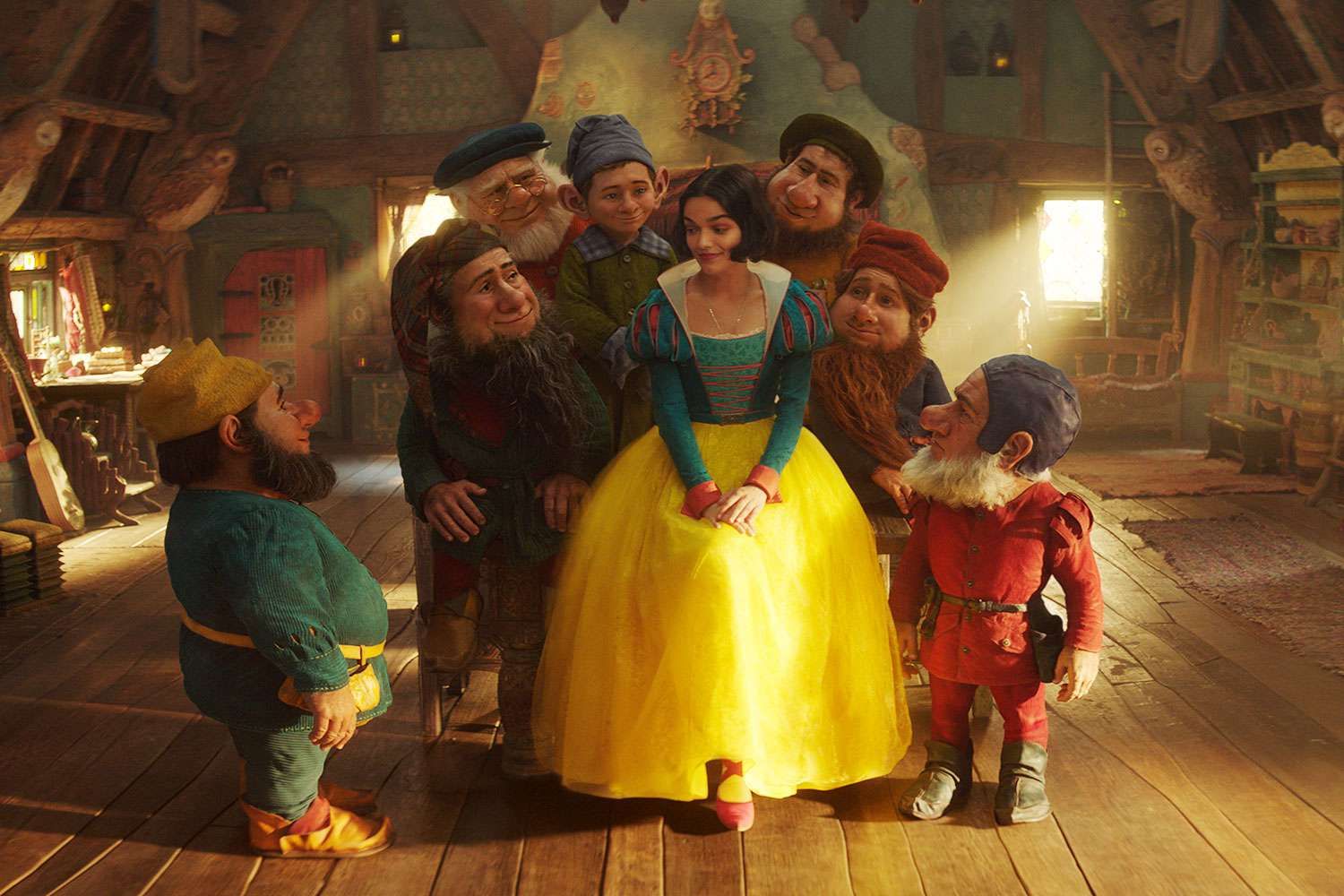 Kurcaci Bokep - Tampilan Pertama Film Snow White Versi Live Action dengan 7 Kurcaci - Semua  Halaman - CewekBanget