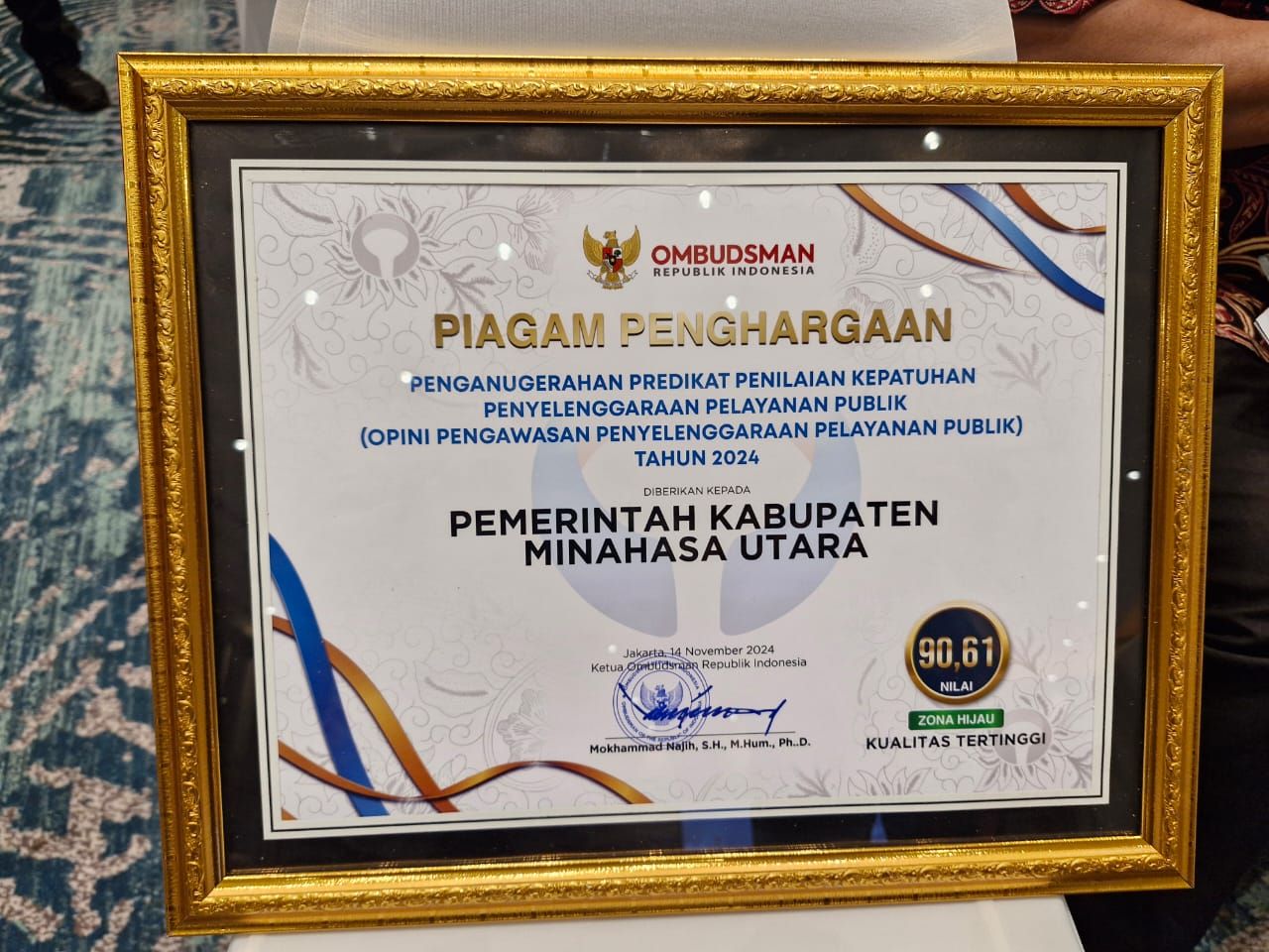 Piagam Penghargaan Pemkab Minut