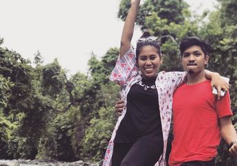 Dulu Pamer Sering Dimasakin, Kini Evi Masamba Dikabarkan Cerai Karena Hapus Foto Suami & Tulis #HidupSendiri