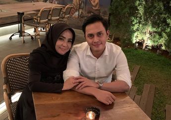 Jual Istananya Seharga Rp 50 M, Nikita Mirzani Nyinyir Sebut Rumah Muzdalifah Bau Ikan Asin, Istri Fadel Islami Murka hingga Pamerkan Kamar Mewahnya yang Bertabur Emas!